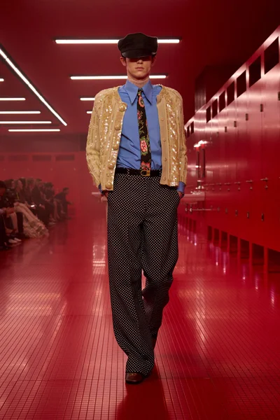 Look 59